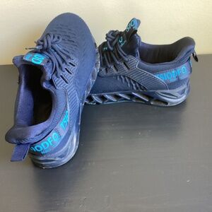 Men’s TSIODFO Athletic Walking Running Shoes Size 38 or US 7.5 Blue